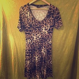 Leopard print jersey dress large.